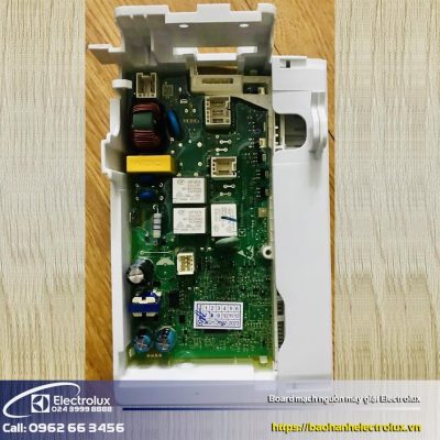 Linh kiện bo mạch nguồn máy giặt Electrolux, thiết kế tối ưu cho hệ thống điện lạnh và gia dụng.