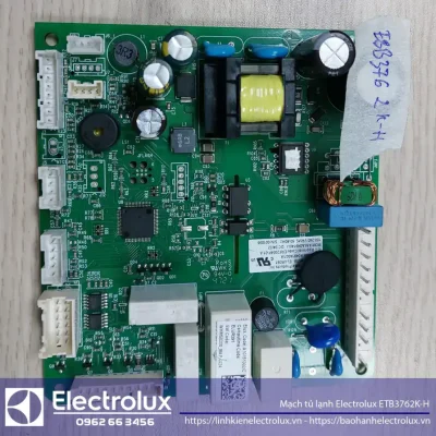 Bo mạch điều khiển điện tử cho tủ lạnh Electrolux ETB3762K-H, linh kiện chất lượng cao, chuyên dụng cho sửa chữa và bảo trì thiết bị làm lạnh. Địa chỉ uy tín sửa tủ lạnh tại Nguyễn Dương.